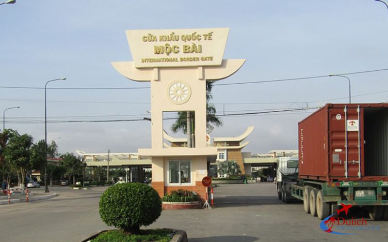 đi campuchia qua cửa khẩu nào